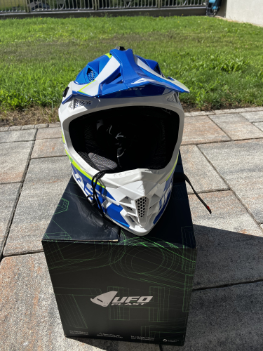 Helm Motocross UFO Erwachsene Weiß, Blau, Neongelb